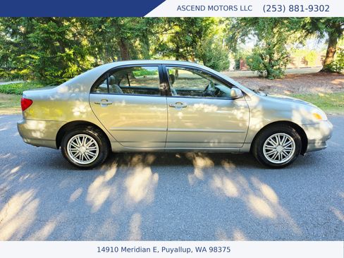 Used 2004 Toyota Corolla LE FWD image 6
