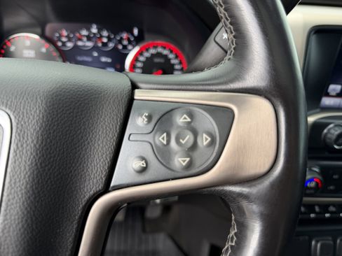 Used 2015 GMC Sierra 1500 Denali w/ Driver Alert Package AWD/4WD image 18