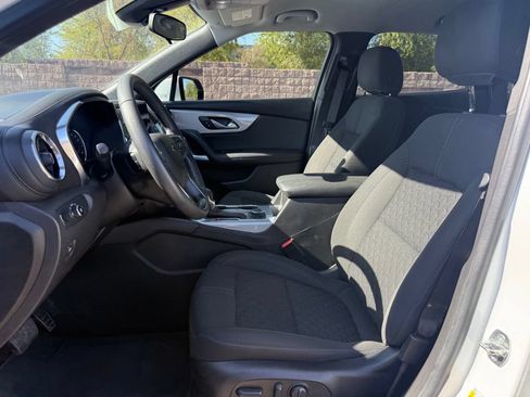 Used 2022 Chevrolet Blazer LT FWD image 12
