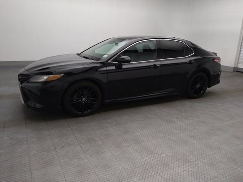 Used 2019 Toyota Camry XSE FWD image 2