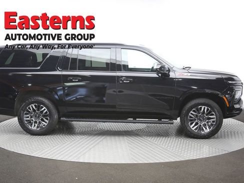 Used 2025 Chevrolet Suburban Z71 AWD/4WD image 48