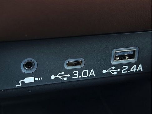 Used 2025 Subaru Outback Touring XT image 16