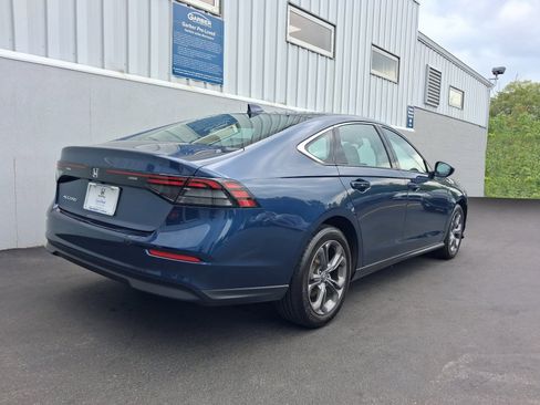 Used 2023 Honda Accord EX image 10