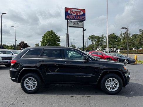 Used 2018 Jeep Grand Cherokee Laredo image 10
