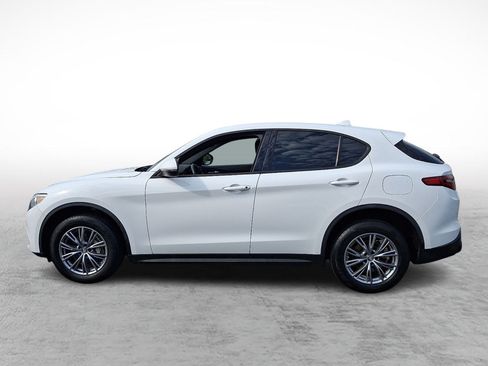 Used 2023 Alfa Romeo Stelvio Sprint AWD/4WD image 2