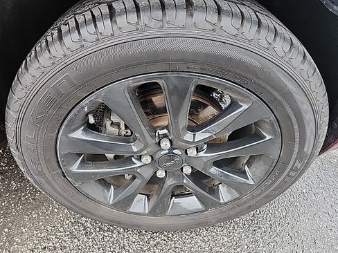 Used 2019 Jeep Grand Cherokee Altitude image 20