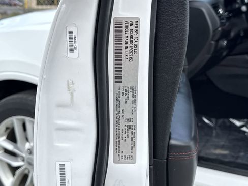 Used 2023 Dodge Durango GT image 25