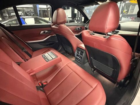 Used 2022 BMW 330i Sedan w/ Driving Assistance Package image 17