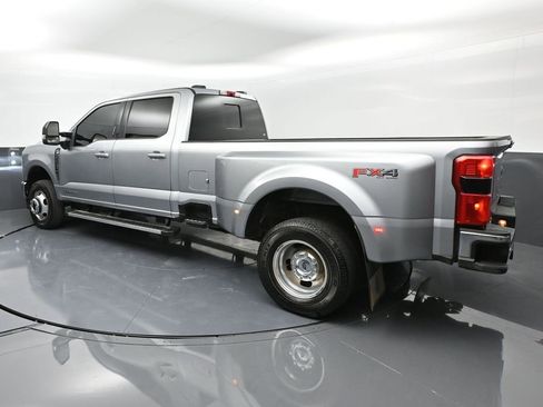Used 2024 Ford F350 Lariat image 23