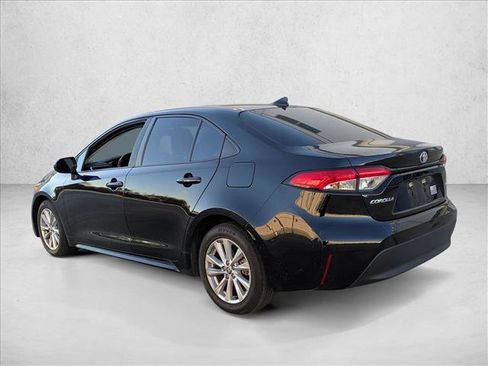 Certified 2023 Toyota Corolla LE image 7