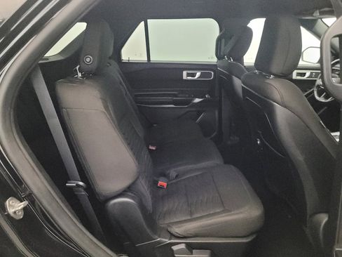 Used 2020 Ford Explorer XLT w/ Comfort Package AWD/4WD image 19