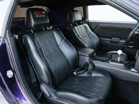 Used 2013 Dodge Challenger R/T Plus RWD image 22