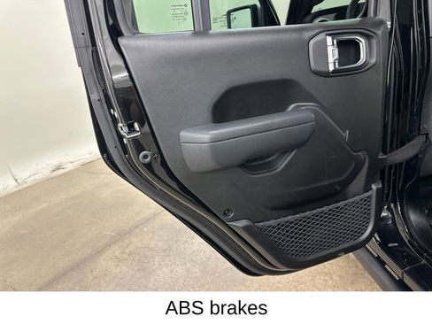 Used 2025 Jeep Wrangler Unlimited Sport S 4xe AWD/4WD image 28