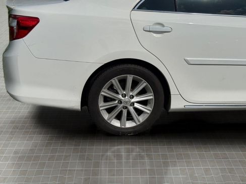 Used 2013 Toyota Camry XLE FWD image 15