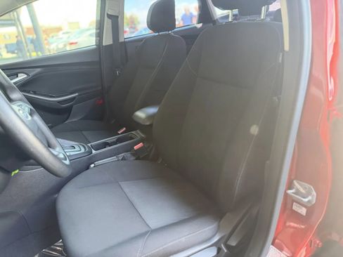 Used 2018 Ford Focus SEL FWD image 15