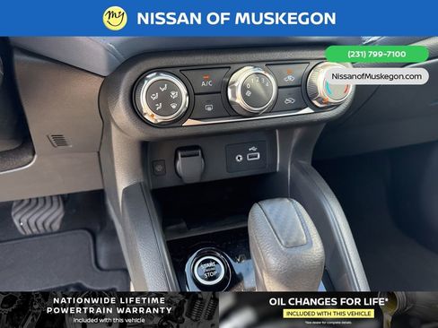 New 2025 Nissan Versa SV w/ Trunk Package image 20