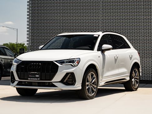Certified 2024 Audi Q3 2.0T Premium AWD/4WD image 7