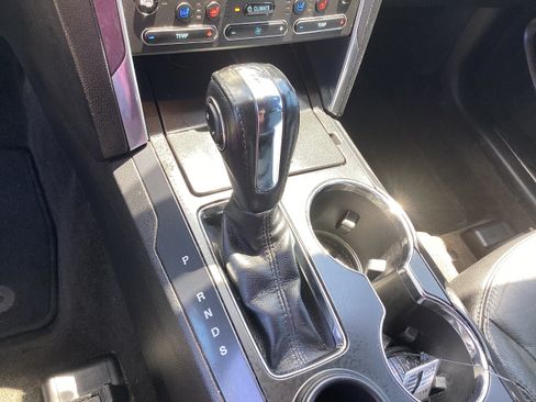 Used 2018 Ford Explorer Limited FWD image 10