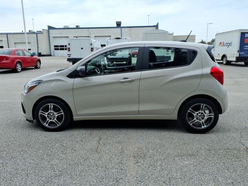 Used 2016 Chevrolet Spark LS FWD image 4