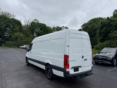 Used 2026 Mercedes-Benz Sprinter 2500 image 5