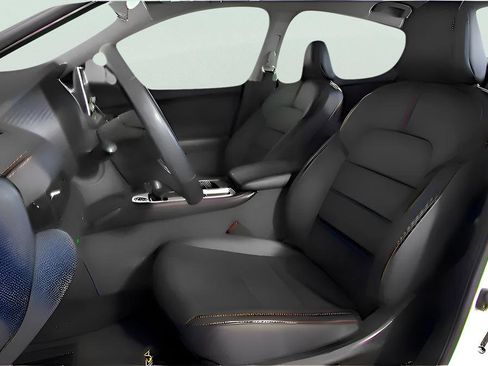 Used 2024 Nissan Sentra SR w/ SR Premium Package FWD image 9