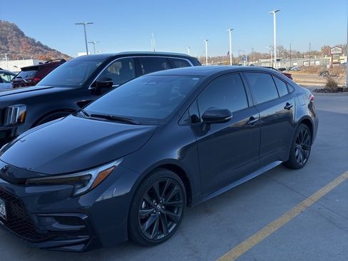 New 2023 Toyota Corolla SE image 3