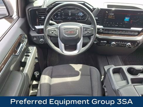 Used 2023 GMC Sierra 1500 SLE AWD/4WD image 3