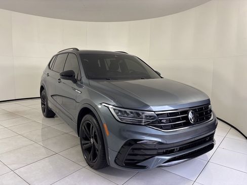 Used 2023 Volkswagen Tiguan SE R-Line FWD image 7