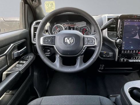 Certified 2025 RAM 2500 Big Horn AWD/4WD image 5