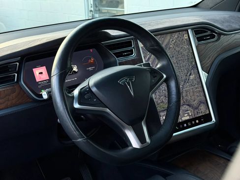 Used 2016 Tesla Model X 90D AWD/4WD image 19
