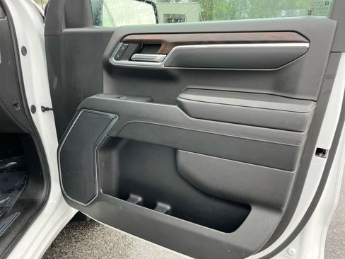 Used 2024 GMC Sierra 1500 SLT AWD/4WD image 37