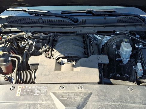 Used 2018 Chevrolet Silverado 1500 LT w/ Redline Edition image 28