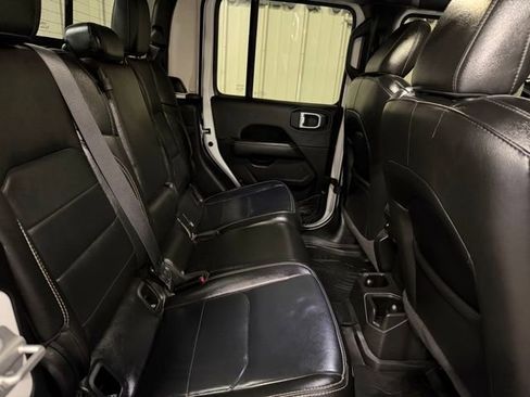 Used 2022 Jeep Gladiator Overland w/ Popular Equipment Package image 20