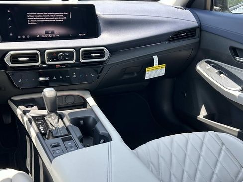 New 2026 Nissan Sentra SL w/ Floor Mat Package FWD image 24
