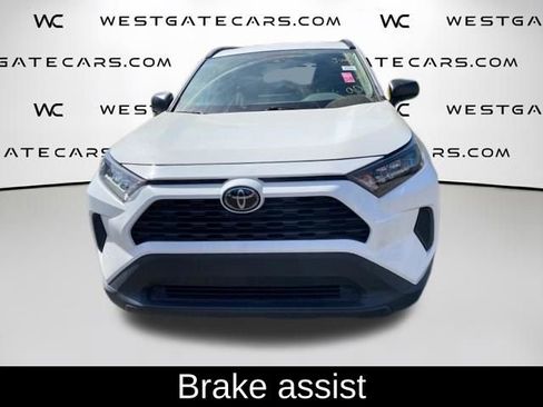 Used 2019 Toyota RAV4 LE image 2