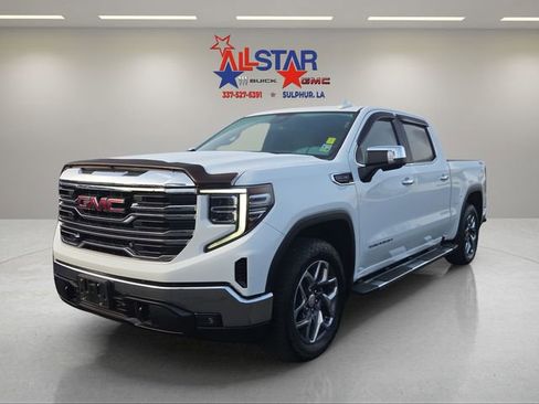 Used 2023 GMC Sierra 1500 SLT w/ SLT Premium Package image 3