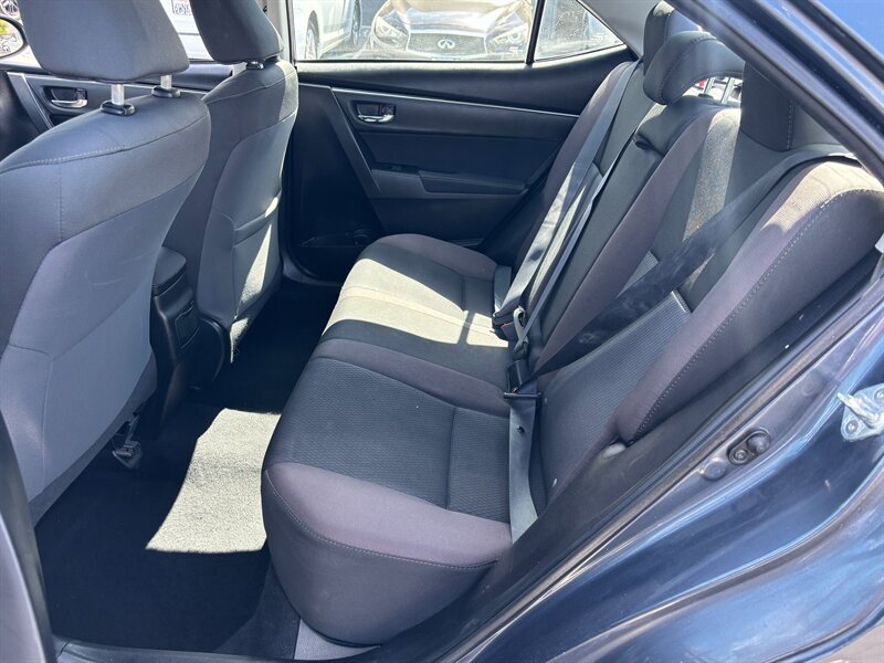 Used 2017 Toyota Corolla LE w/ Carpet Mat Package (TMS) FWD image 12