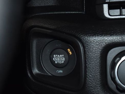 New 2026 Jeep Gladiator Sport image 18