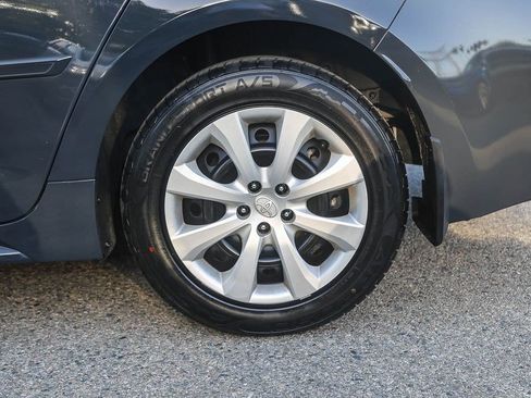 Used 2023 Toyota Corolla LE w/ Carpet Mat Package (TMS) FWD image 10