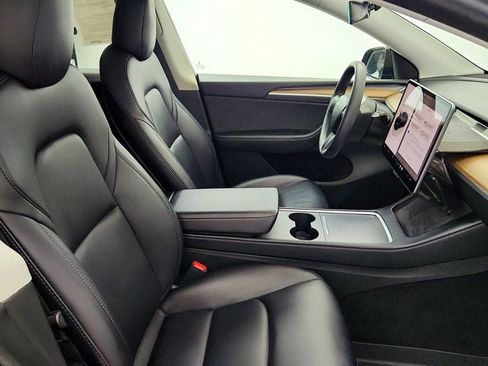 Used 2023 Tesla Model Y Long Range AWD/4WD image 27