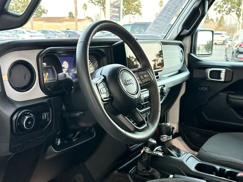 Used 2024 Jeep Wrangler Sport S image 14