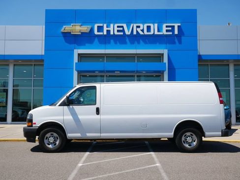 Used 2022 Chevrolet Express 2500 Extended w/ Driver Convenience Package RWD image 2