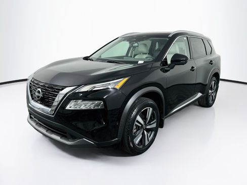 Used 2023 Nissan Rogue SL w/ SL Premium Package FWD image 3