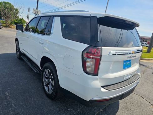 Used 2022 Chevrolet Tahoe LT w/ Luxury Package RWD image 6