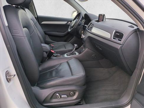 Used 2017 Audi Q3 2.0T Premium image 21