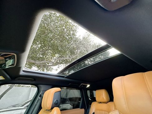 Used 2019 Land Rover Range Rover Sport Supercharged image 24