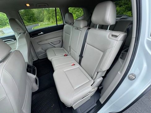 Used 2018 Volkswagen Atlas SEL AWD/4WD image 14