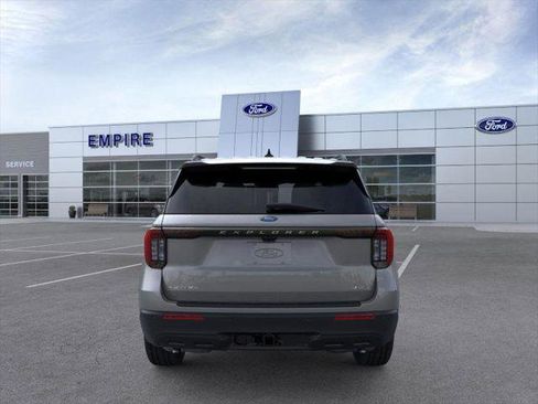 New 2026 Ford Explorer Active AWD/4WD image 5