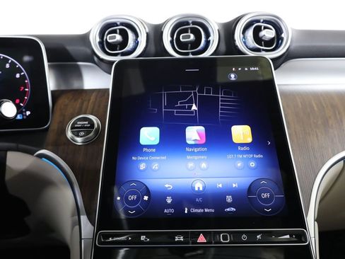 Used 2026 Mercedes-Benz GLC 300 4MATIC image 21