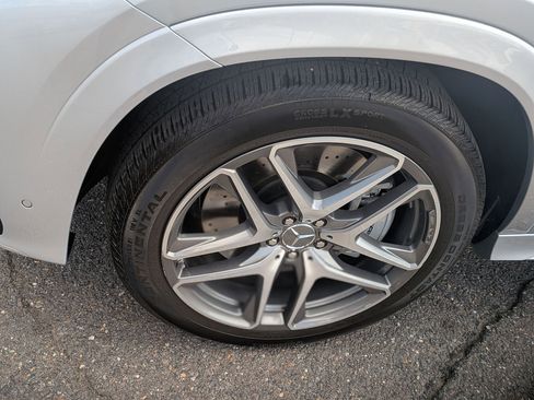 Used 2025 Mercedes-Benz GLE 53 AMG 4MATIC Coupe image 10